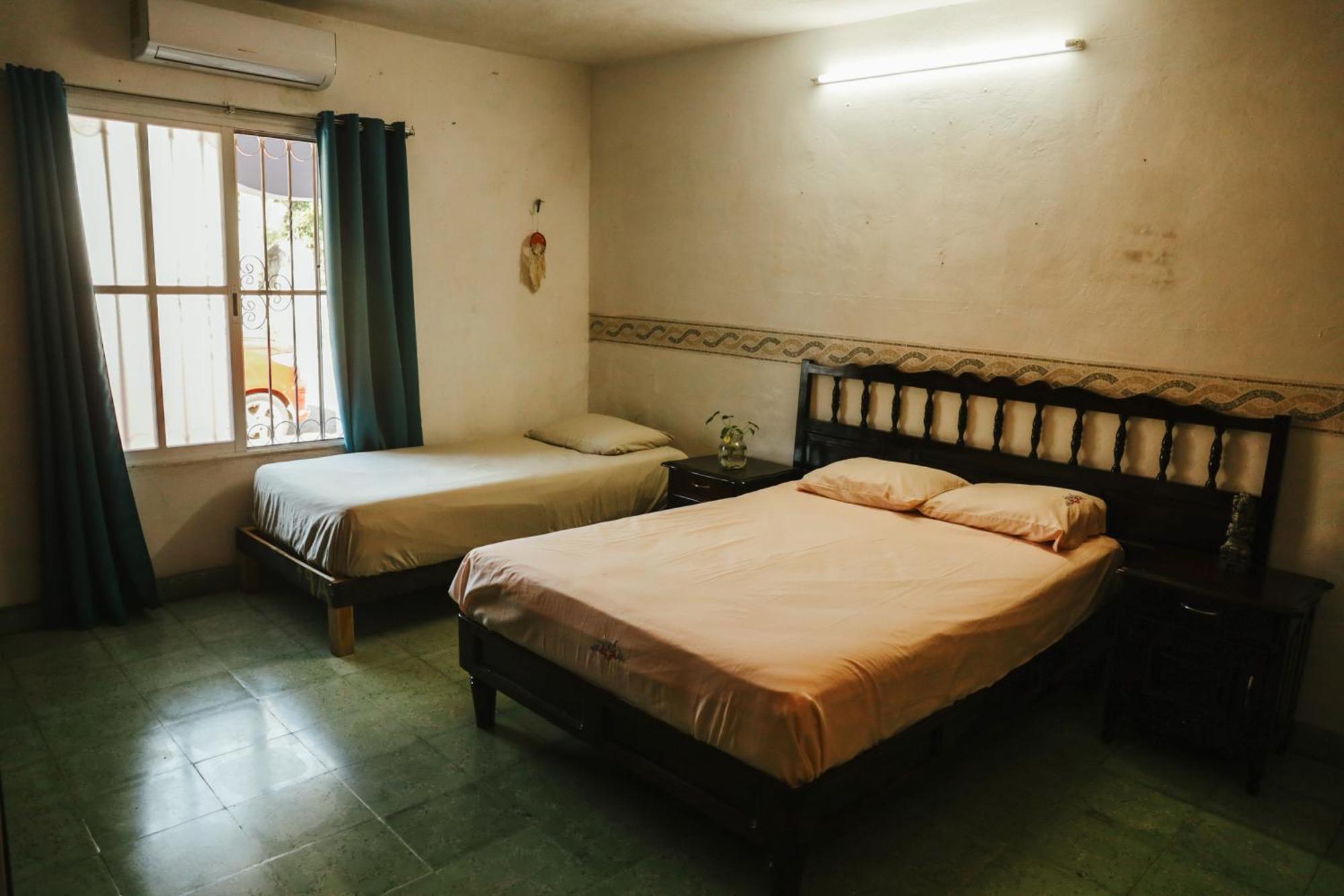 Hostal Casa Cucu - Wifi, Hot Water, Ac, Free Water Refill - Stay 3 Nights Or More And Get 1 Day Free Bikes & 1 Free Laundry Wash Valladolid  Exterior photo