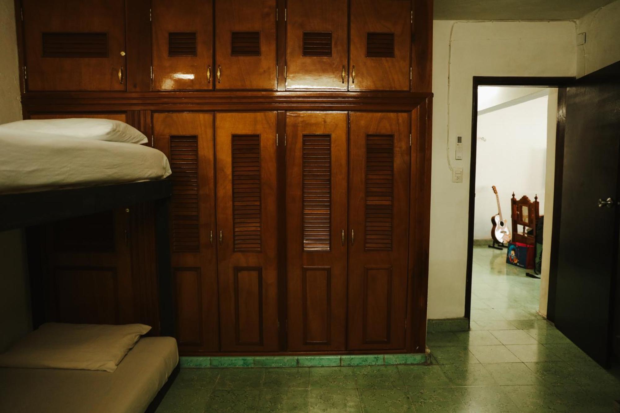 Hostal Casa Cucu - Wifi, Hot Water, Ac, Free Water Refill - Stay 3 Nights Or More And Get 1 Day Free Bikes & 1 Free Laundry Wash Valladolid  Exterior photo